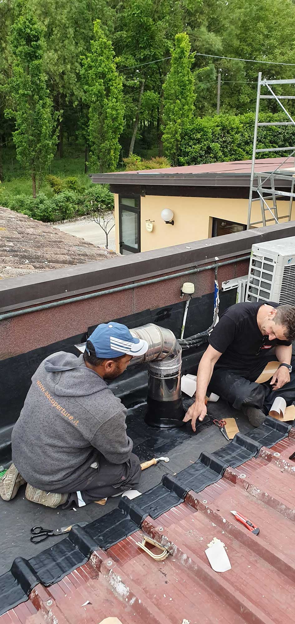 copertura tetto industriale in EPDM terra del tuono reggio-emilia aa coperture