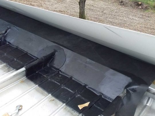 Copertura tetto concessionaria in epdm aa coperture