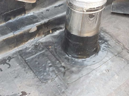 copertura tetto industriale in EPDM terra del tuono aa-coperture-